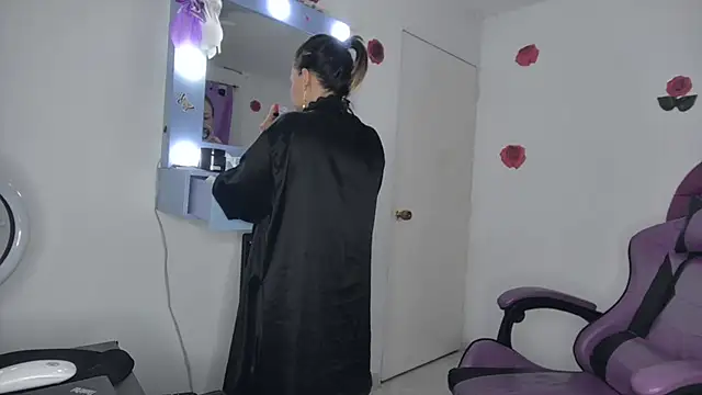 soffy rosses online show from May 7, 2026, 1:54 am