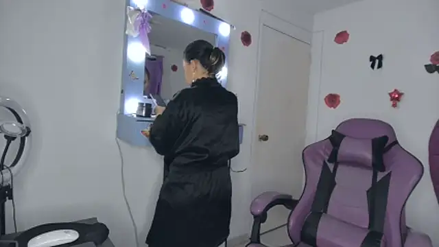 soffy rosses online show from June 18, 2026, 1:59 am