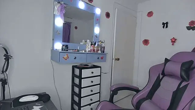 soffy rosses online show from June 20, 2026, 1:54 am