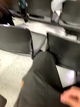 malek xarx  online show from September 10, 2025, 1:43 pm