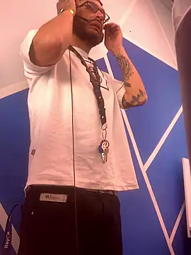 malek xarx  online show from January 9, 2026, 3:19 pm