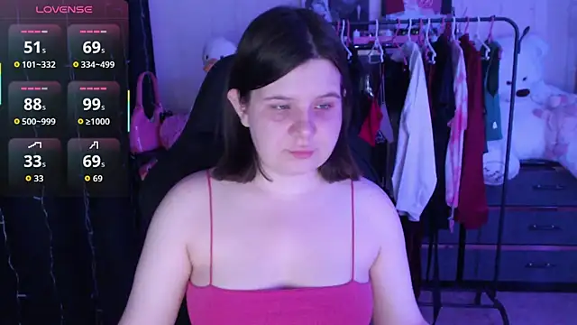 AmyVibess online show from May 12, 2026, 6:14 pm