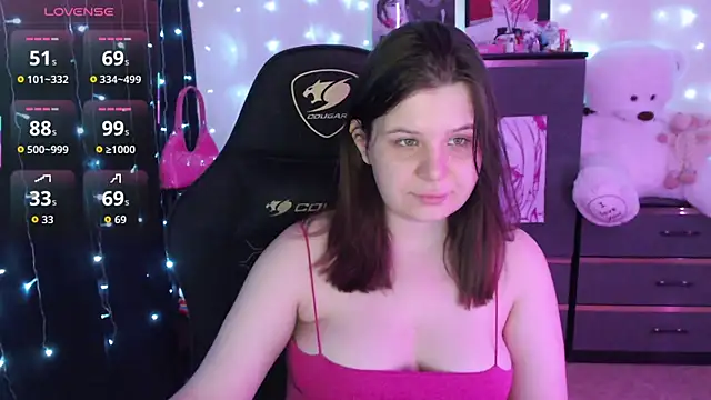 AmyVibess online show from September 13, 2025, 8:09 pm