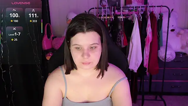 AmyVibess online show from April 26, 2026, 6:27 pm