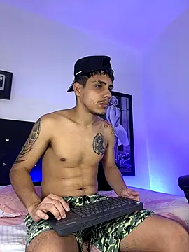 Luke Stone online show from November 10, 2025, 9:09 pm