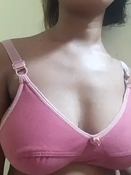 Snapshot of Fiza_Rani78 chatting on July 5, 2026, 2:05 am Fiza Rani78 online show from July 5, 2026, 2:05 am