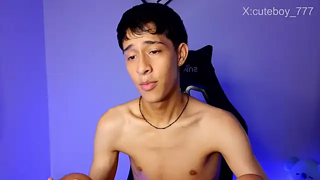 Danny cute 05 online show from October 24, 2025, 9:25 pm