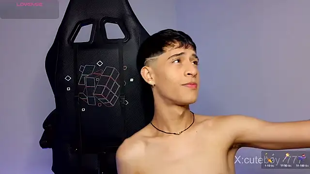 Danny cute 05 online show from November 28, 2025, 3:39 am