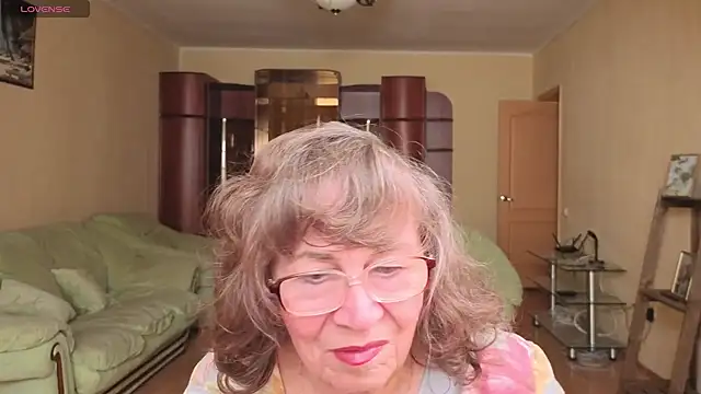Betty Brick online show from April 28, 2026, 1:15 pm