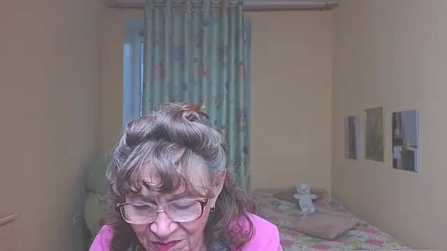 Betty Brick online show from May 6, 2026, 4:11 pm