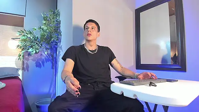 Dustin Sonne online show from June 30, 2026, 9:26 pm