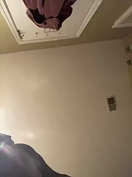 Jackfrost8871 online show from December 16, 2025, 6:50 am