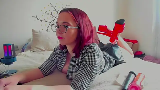 VellvetAnders online show from March 6, 2026, 7:47 am