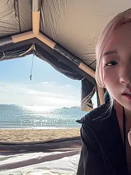 winter11 online show from September 21, 2025, 6:29 am