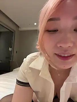 winter11 online show from September 17, 2025, 3:25 pm