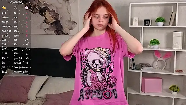 Snapshot of SynnoveBann chatting on March 15, 2026, 1:12 am SynnoveBann online show from March 15, 2026, 1:12 am