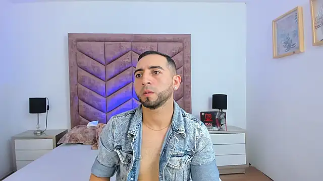 Lushian  online show from November 4, 2025, 1:26 pm