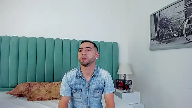 Lushian  online show from December 16, 2025, 1:59 pm