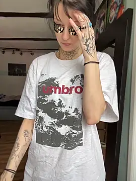 Seductively4 20 online show from June 5, 2026, 9:37 am