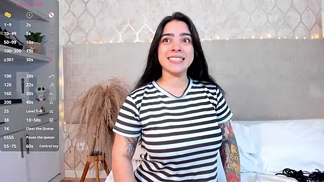 KamilaBetancourt online show from October 30, 2025, 12:47 pm