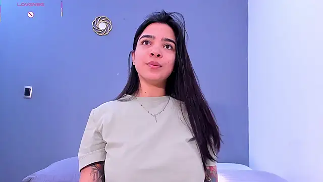 KamilaBetancourt online show from June 25, 2026, 12:32 pm