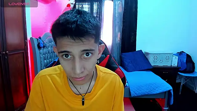 gomitaboy 1 online show from December 4, 2025, 8:30 pm