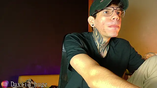 Snapshot of david_huge chatting on July 21, 2026, 6:48 am david huge online show from July 21, 2026, 6:48 am