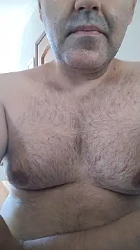 Snapshot of LeoMaduroSP chatting on March 17, 2026, 1:36 pm LeoMaduroSP online show from March 17, 2026, 1:36 pm