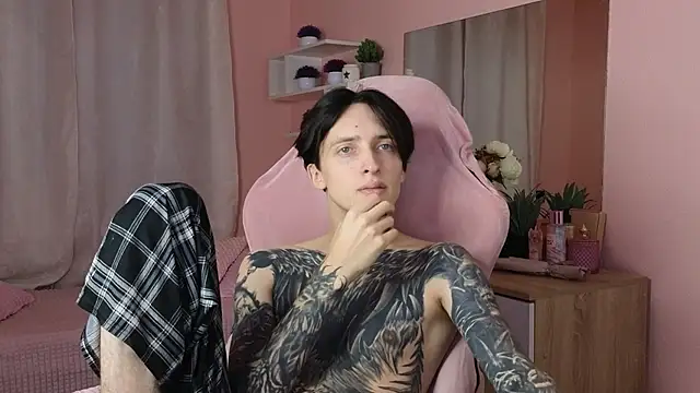 Martin Jin online show from November 2, 2025, 12:43 pm