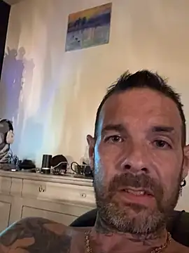 soumisdeblake83 online show from April 28, 2026, 11:53 pm