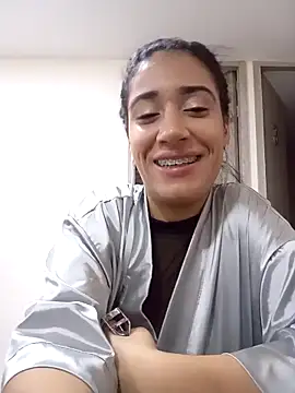 Samantha hotly online show from October 11, 2025, 1:56 pm