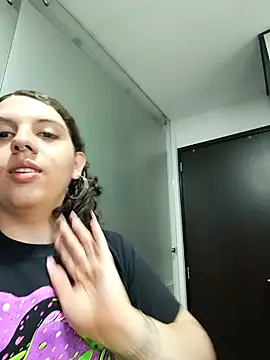 catleya noire online show from September 11, 2025, 5:13 pm