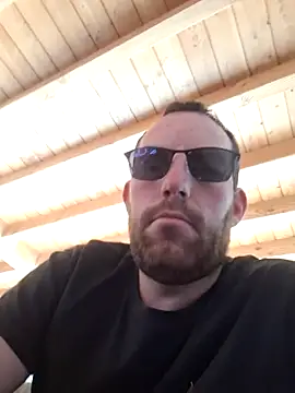 Snapshot of BrunJulienMetis chatting on February 8, 2026, 2:59 pm BrunJulienMetis online show from February 8, 2026, 2:59 pm