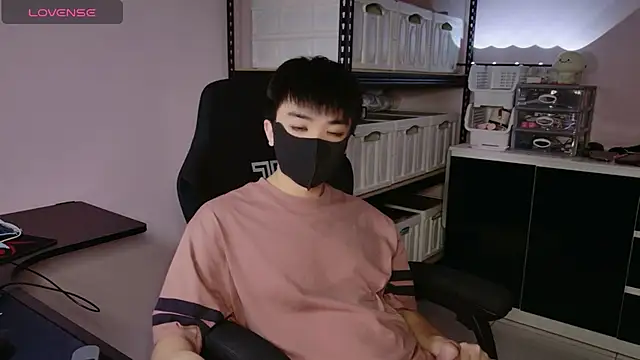 doggyman523 online show from October 25, 2025, 5:13 pm