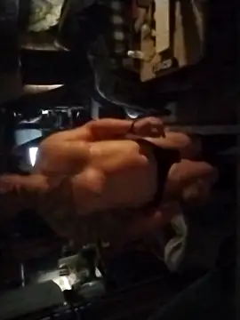 Snapshot of JoeyUhOh chatting on March 27, 2026, 8:21 pm JoeyUhOh online show from March 27, 2026, 8:21 pm