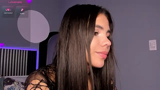 Emilybeltons online show from September 16, 2025, 7:59 pm