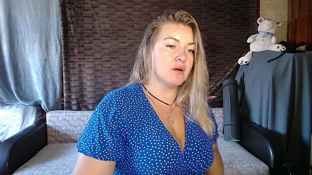 NikaSkylink online show from September 11, 2025, 3:39 am