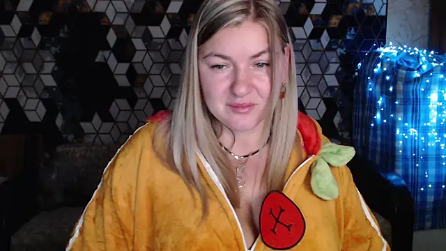 NikaSkylink online show from December 17, 2025, 7:52 pm