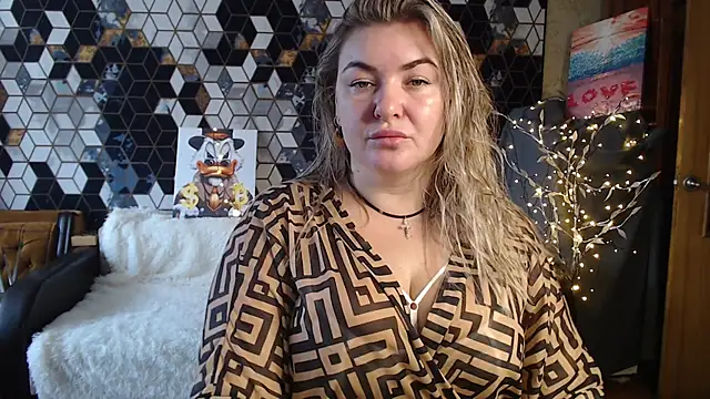 NikaSkylink online show from February 27, 2026, 5:07 am