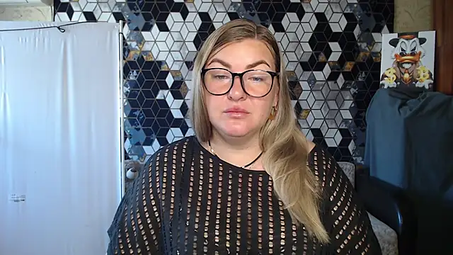 NikaSkylink online show from June 3, 2026, 5:08 am