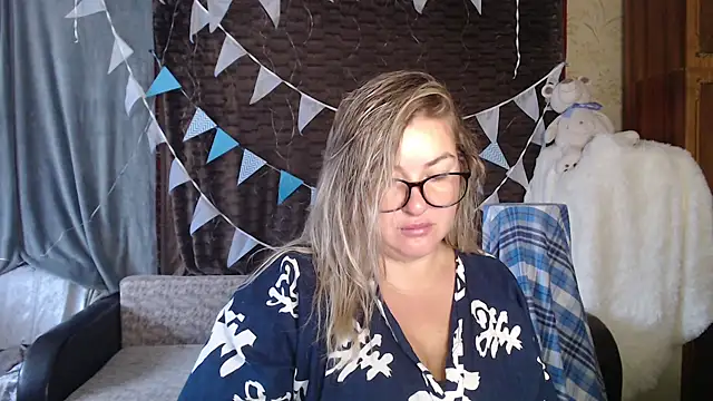 NikaSkylink online show from September 28, 2025, 4:08 am