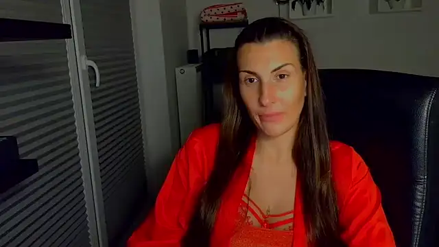 DonnaAmore online show from September 13, 2025, 8:42 pm