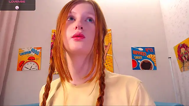 LuxXAngel online show from October 28, 2025, 11:36 pm