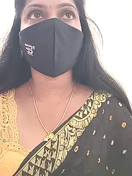 shivani27 online show from December 23, 2025, 10:14 am