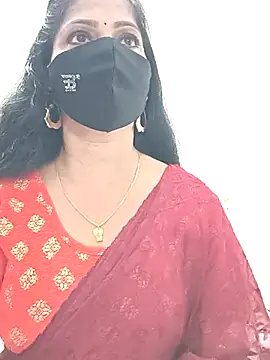 shivani27 online show from July 25, 2026, 3:51 pm