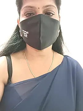 shivani27 online show from October 12, 2025, 8:05 am