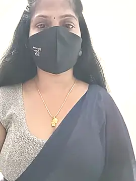 shivani27 online show from July 19, 2026, 9:39 am