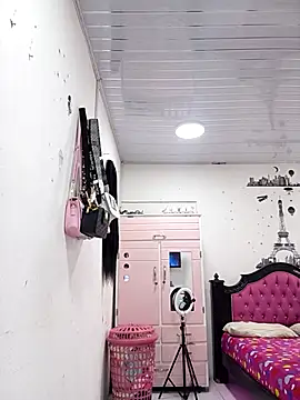 translatina777 online show from November 14, 2025, 12:31 pm