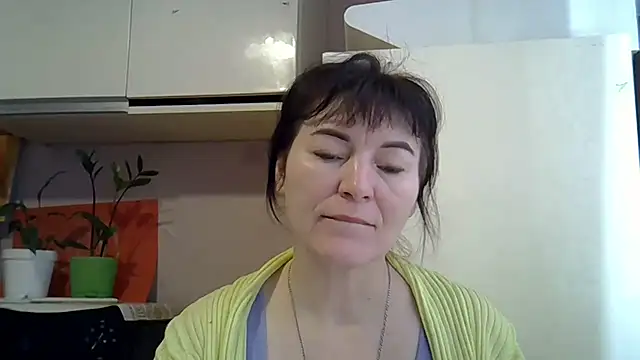 Krystal 82 online show from February 12, 2026, 8:25 am