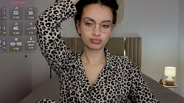 Real cutie1 online show from July 9, 2026, 12:59 pm